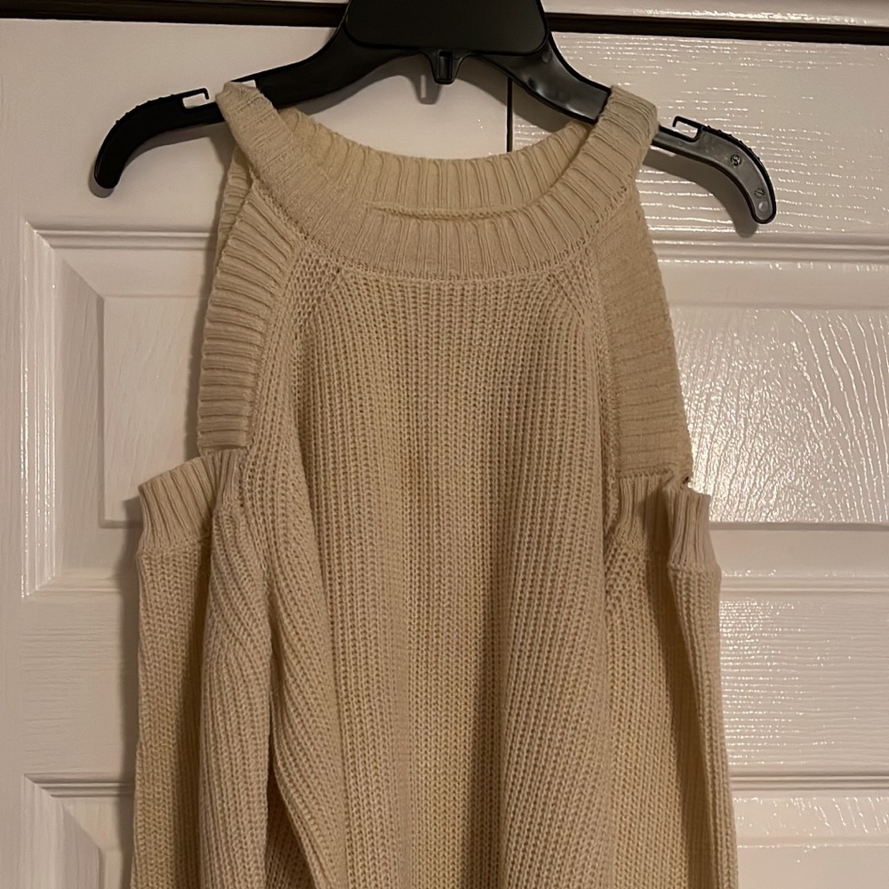 Cream open shoulder sweater small